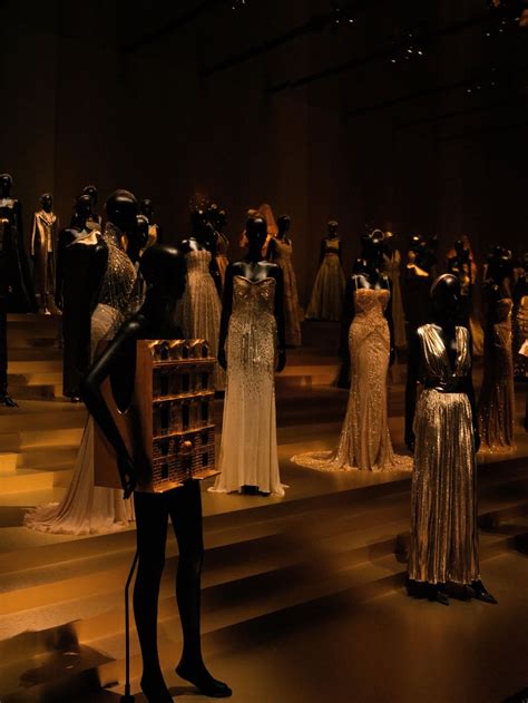 tentoonstelling dior in parijs